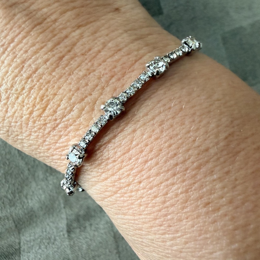 VTG Carolee Silver Tone Crystal RhinestoneTennis Bracelet 7.5" Lobster Clasp NWT